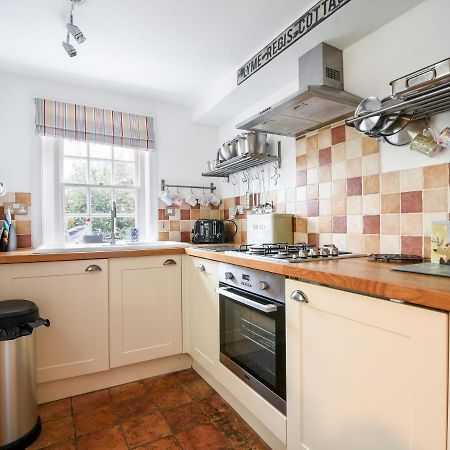 Lyme Regis Cottage Exterior photo